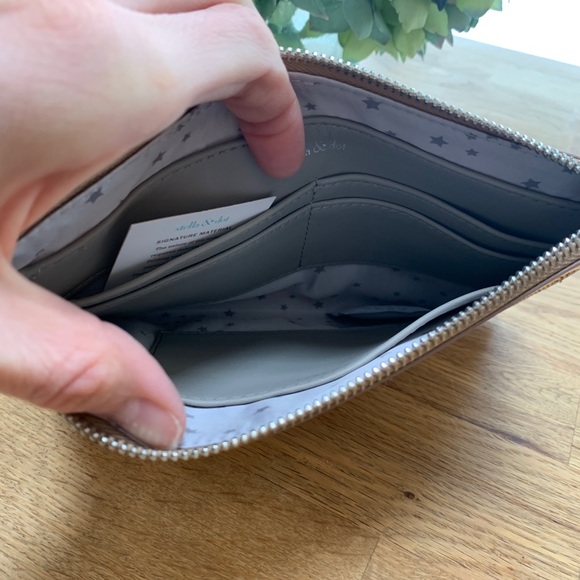 Stella and Dot Brand new Wow Wristlet - Picture 3 of 3